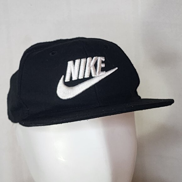 Nike True Limitless Black with White Swoosh Logo Kids Adjustable Hat Size 4-7 - Picture 1 of 16